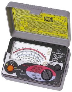 EC4-119 FIGURE 5 - INSULATION RESISTANCE TESTER - Electrical connection